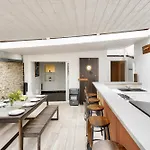 A 550m De La - Maison Avec Jardin Pour 8